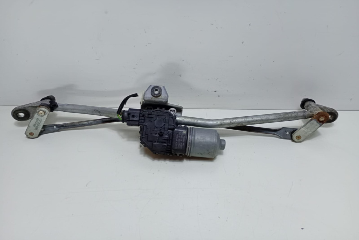 Ansamblu stergator cu motoras 8E1955119 
