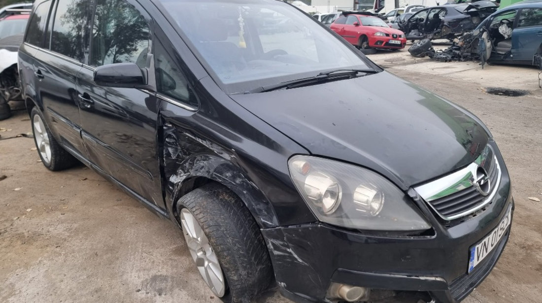 Ansamblu stergator cu motoras Opel Zafira B 2007 7 locuri 1.9 cdti