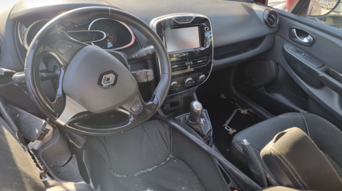 Ansamblu stergator cu motoras Renault Clio 4 2015 HatchBack 1.5 dci