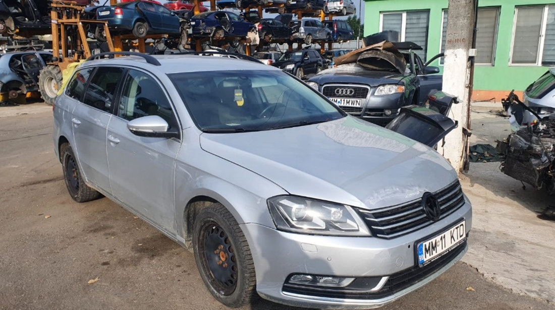 Ansamblu stergator cu motoras Volkswagen Passat B7 2012 break 2.0 tdi