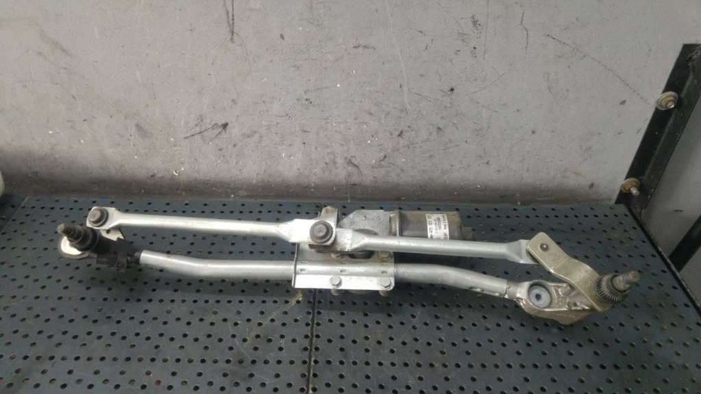 Ansamblu stergator motoras bmw seria 1 e81 e87 405121 719303601
