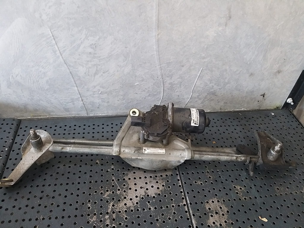 Ansamblu stergator motoras dr dr5 zd15317a