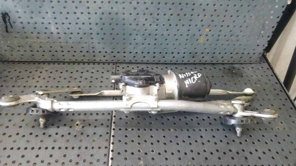 Ansamblu stergator motoras nissan micra