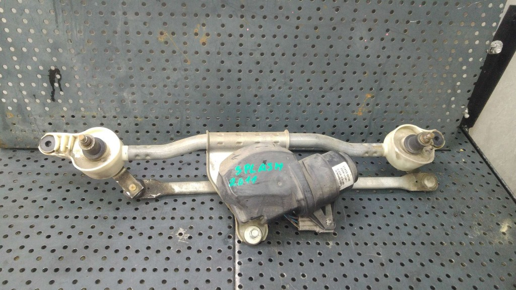 Ansamblu stergator motoras suzuki splash 587604100 3810051k11