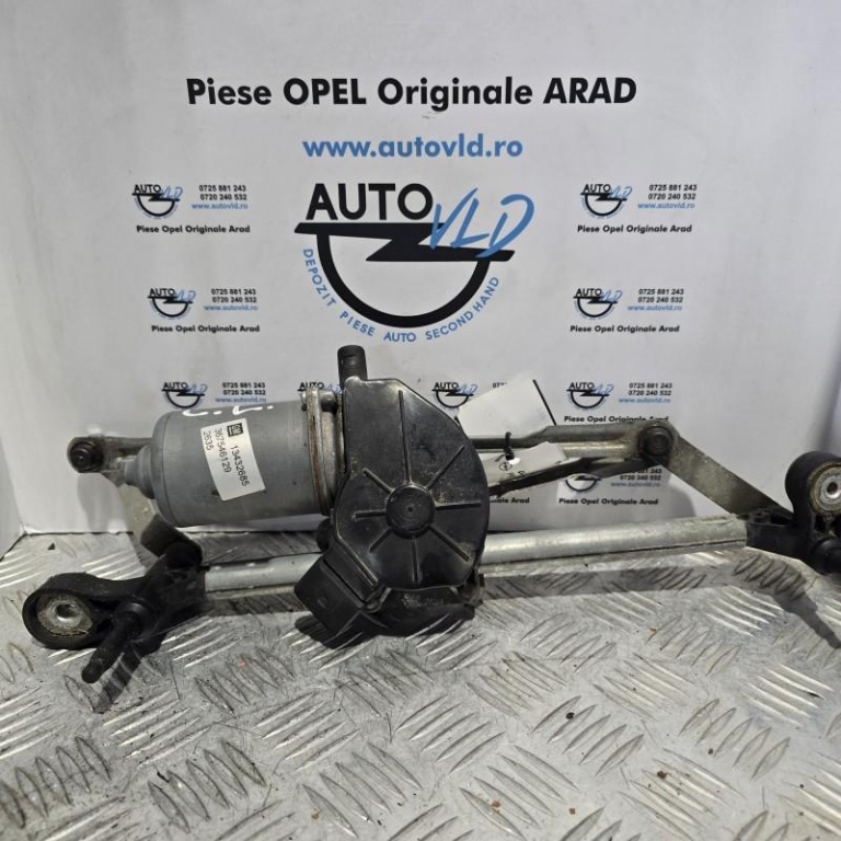 Ansamblu stergator parbriz cu motoras Opel Corsa E 2014-2019 13432685