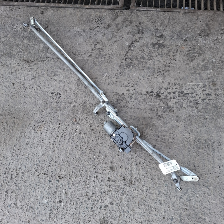 Ansamblu Stergator Parbriz Peugeot 308 (4A, 4C) 2007-2013 1.6 Hdi 9Hp (Dv6Dted) Motorina 3397021099, 0390241869, 9684806680, 94338R01 Bosch