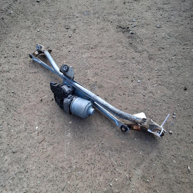 Ansamblu Stergator Parbriz Vw Passat B5, B5.5 1996-2005 Stanga Lhd 3B1955113D, 0390241528, 8D1955605B, 8D1955325 Bosch