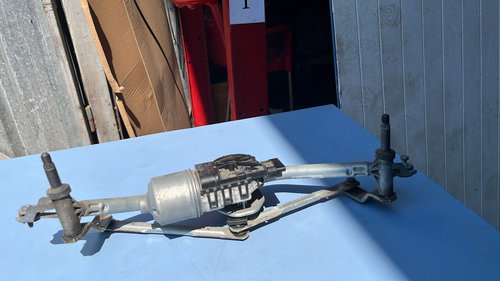 Ansamblu stergator Peugeot 208 1.2 VTI , cod motor HMZ, an de fabricatie 2015 cod 9673222580