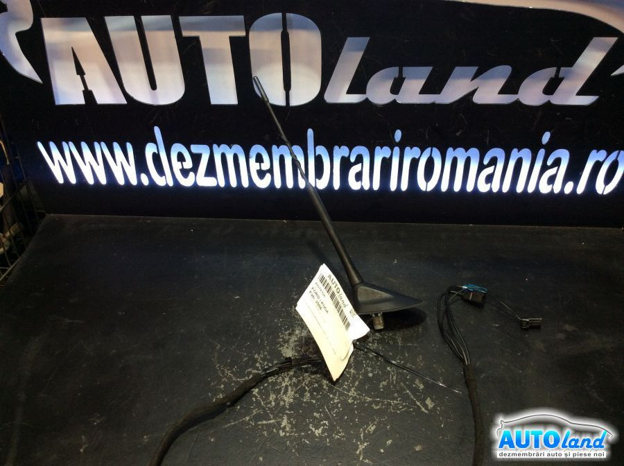 Antena 8v4t18a978ba Cu Gps Ford KUGA I 2008-2010