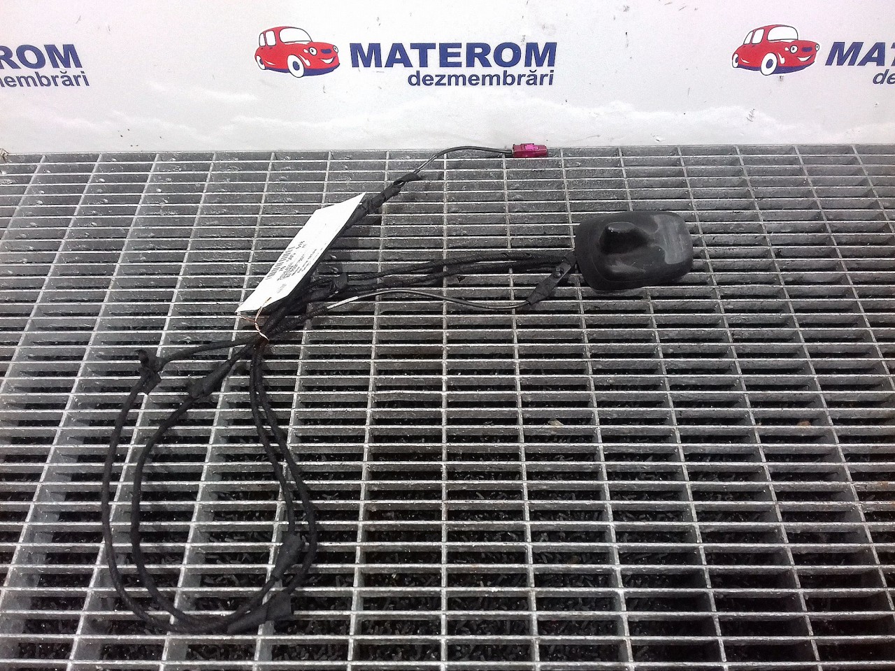 ANTENA AUDI A4 - - (2007 2011)