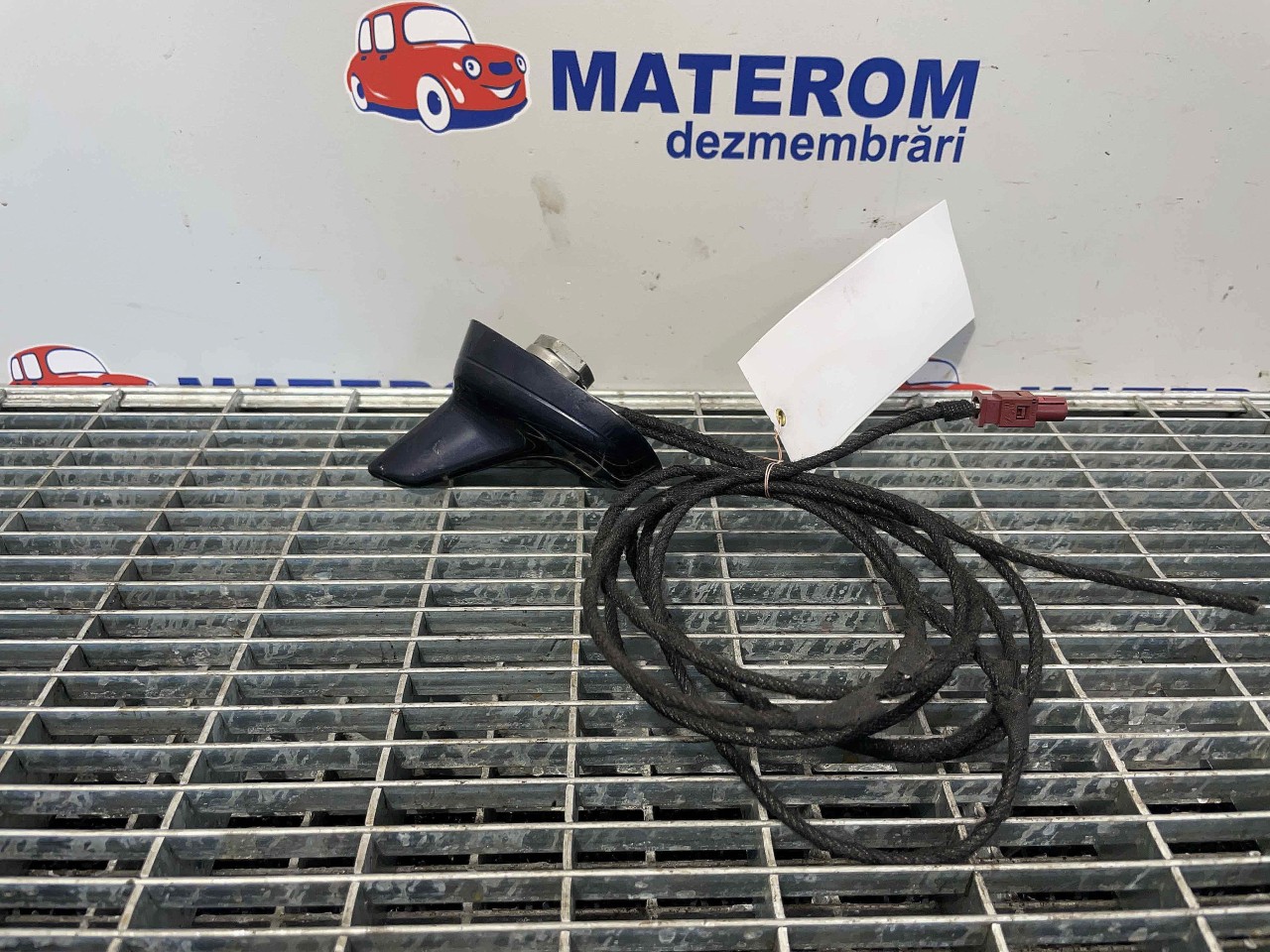 ANTENA AUDI A6 - - (2004 2009)