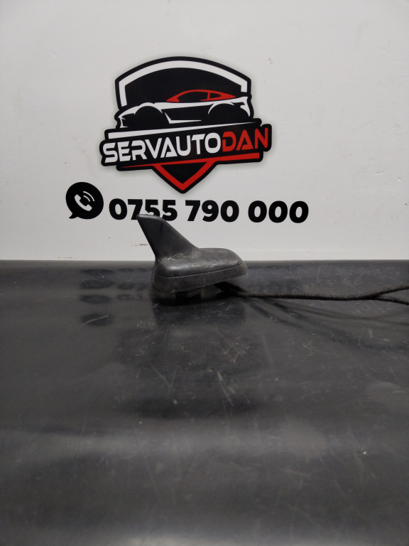 Antena Audi Q7 (2006-2010) [4L] 3.0 Motorina 2010, 4L0035503L