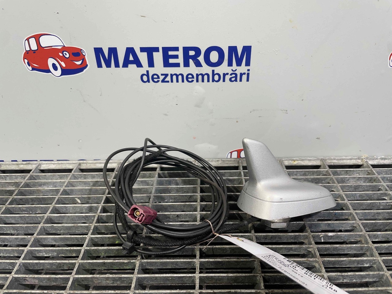 ANTENA AUDI TT - - (2006 2014)