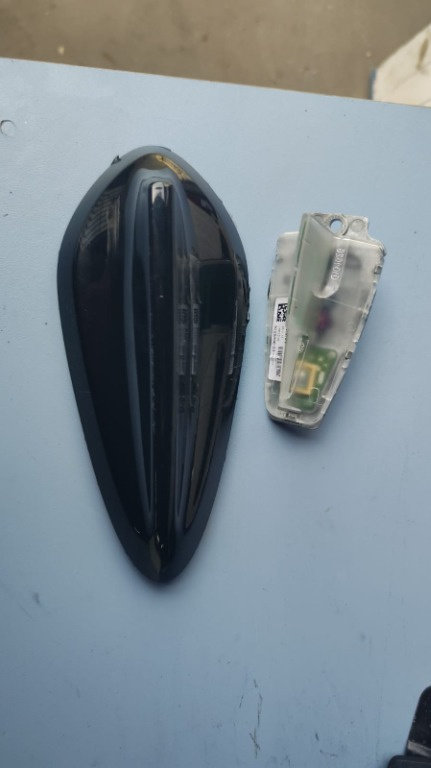 Antena BMW 320 d GT xDrive , cod motor N47-D20C , an 2014 cod 9252241-04 / 9226896