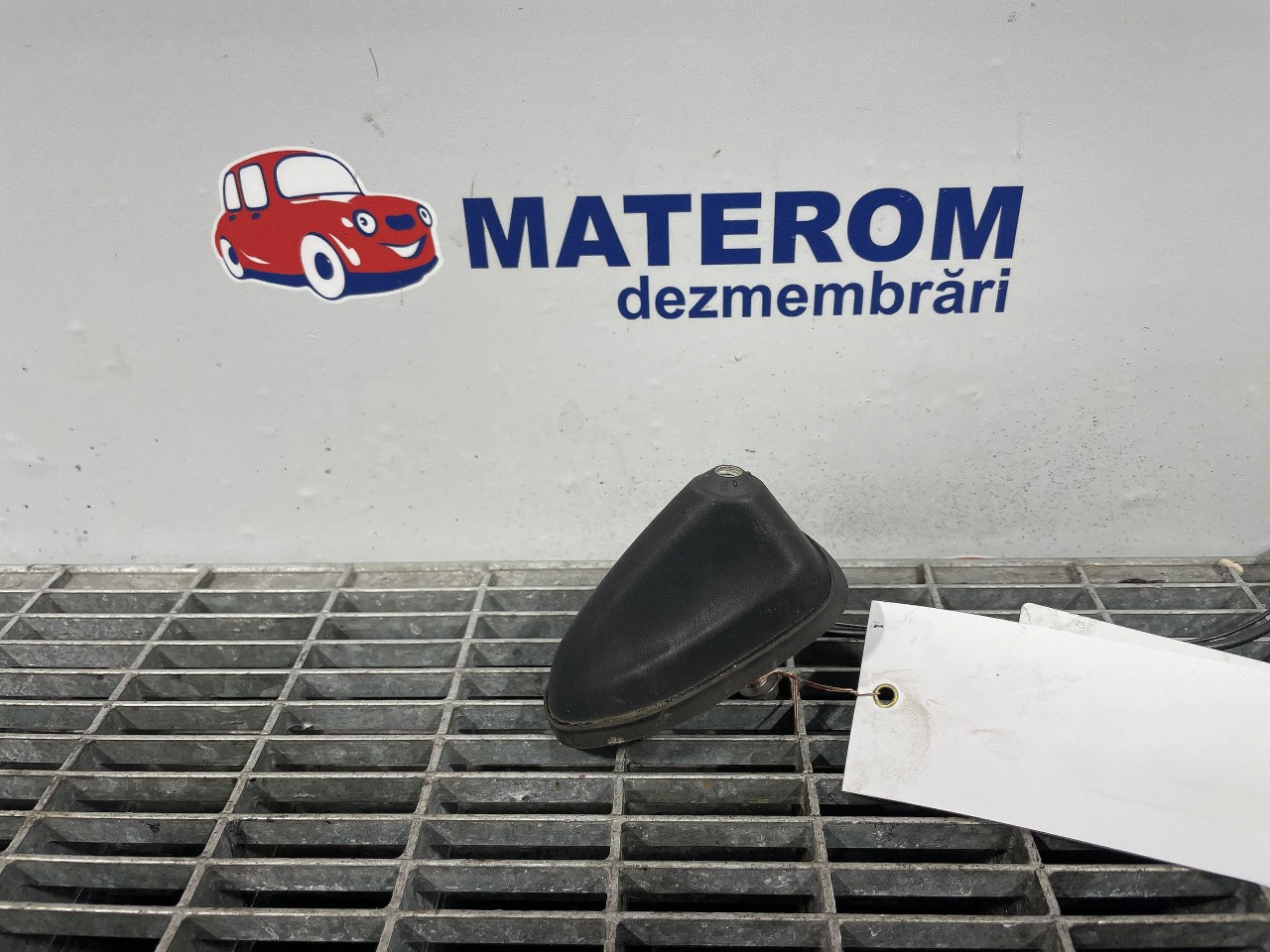ANTENA FORD FOCUS - - (2011 2014)