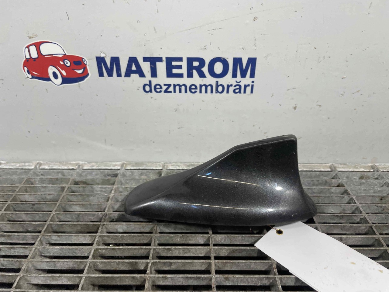 ANTENA JAGUAR XF - - (2011 2015)