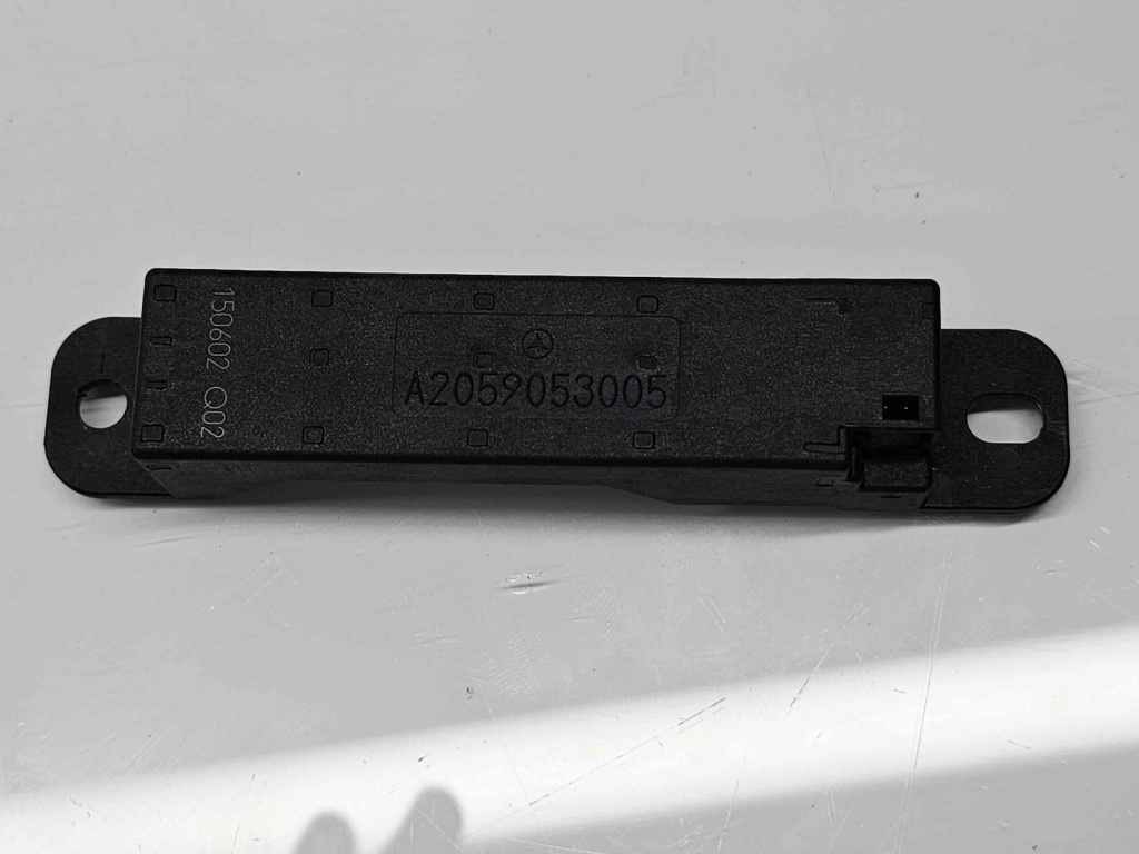 Antena keyless entry Mercedes Clasa C (W205) [Fabr 2014-prezent] A2059053005
