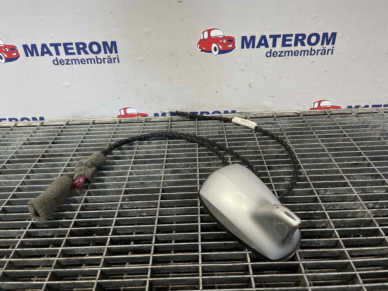 ANTENA MERCEDES CLS CLS - - (2004 2010)