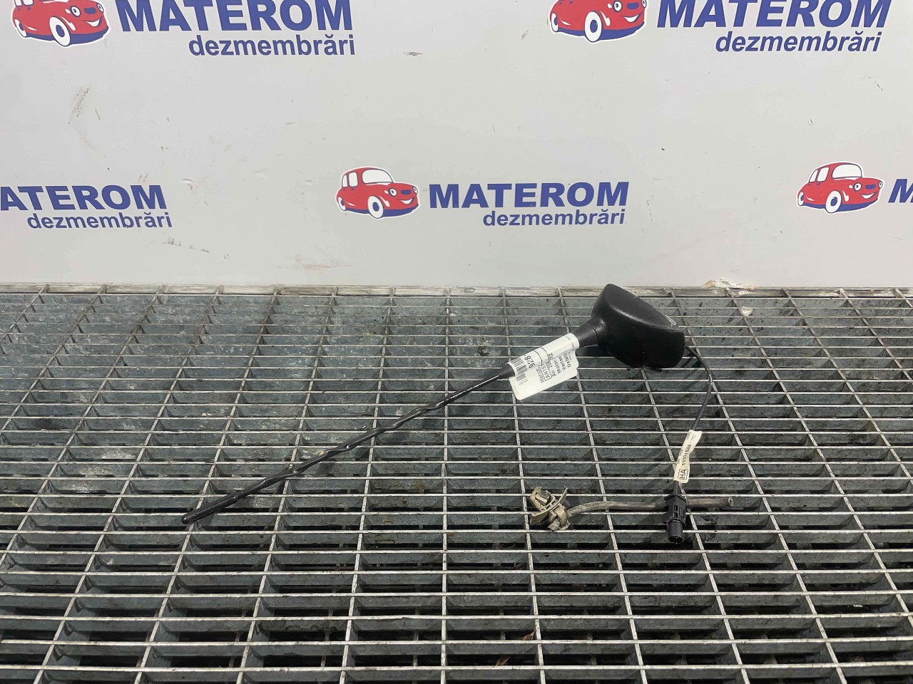 ANTENA OPEL ASTRA J - - (2009 2012)