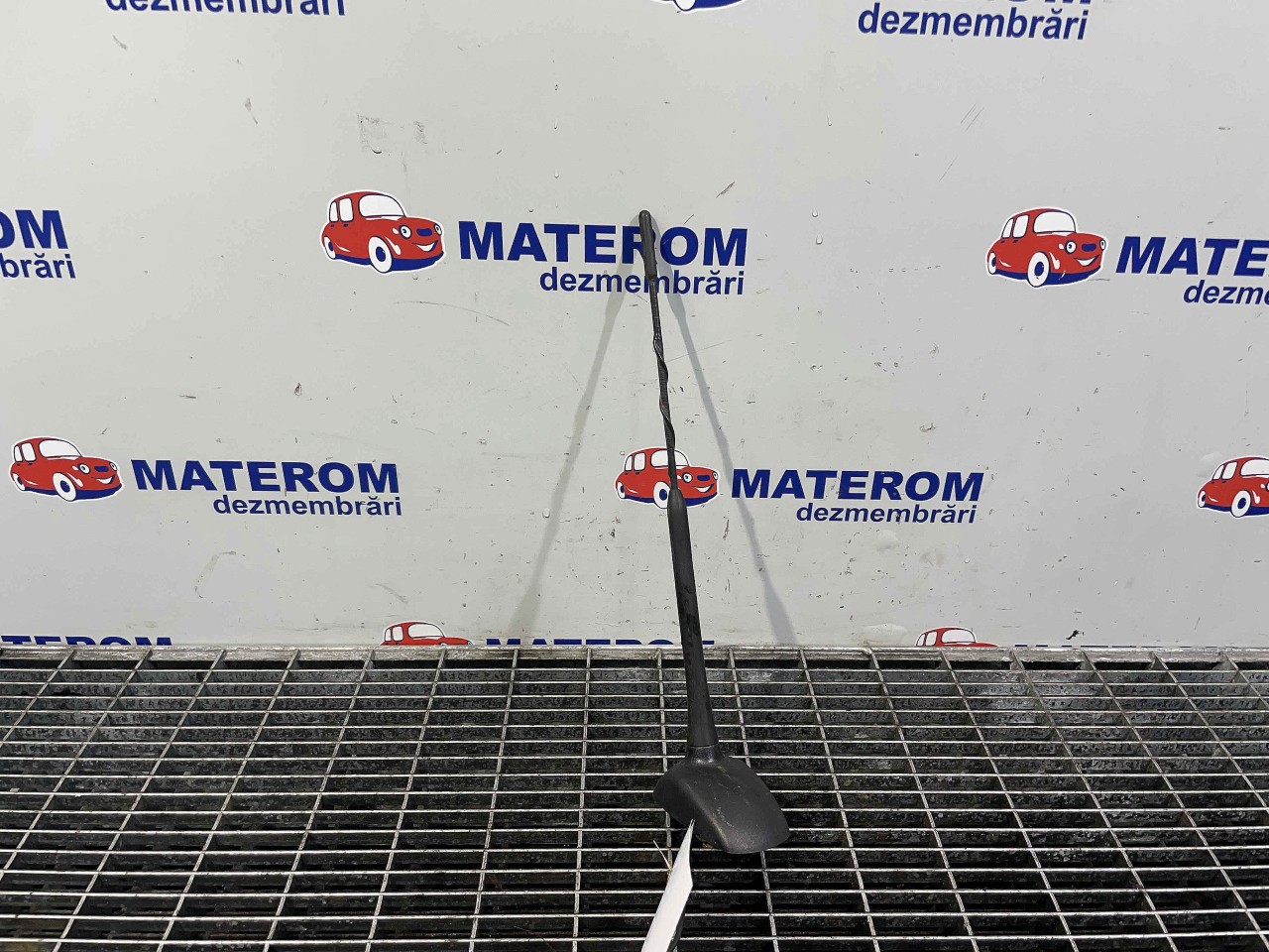 ANTENA OPEL INSIGNIA - - (2013 2017)