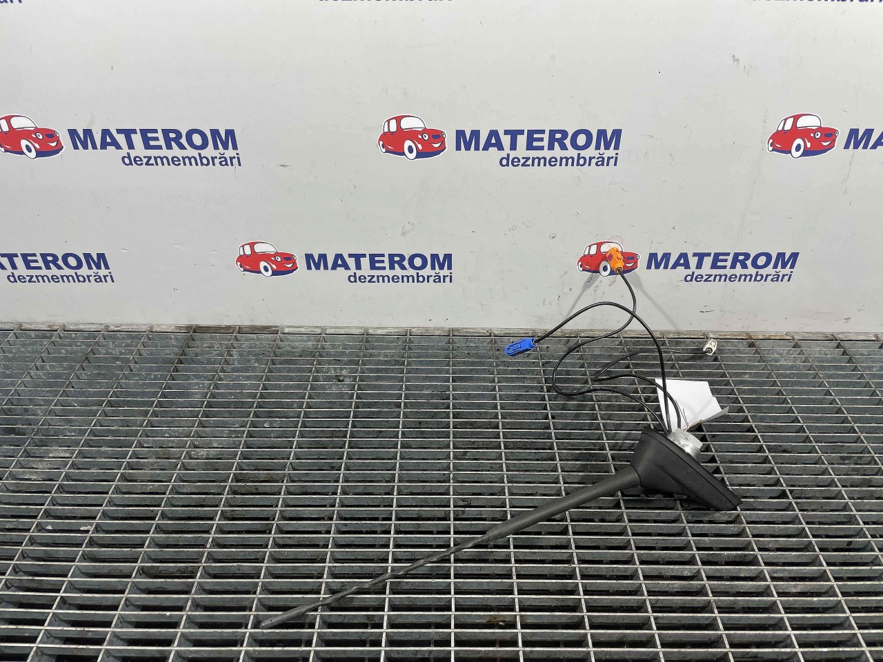 ANTENA PEUGEOT 208 - - (2015 2019)