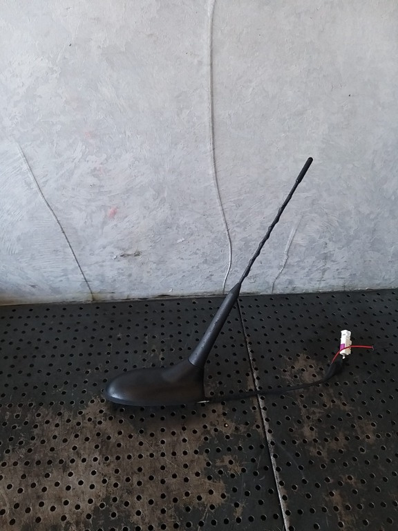 Antena radio gps dodge journey p05064771ab