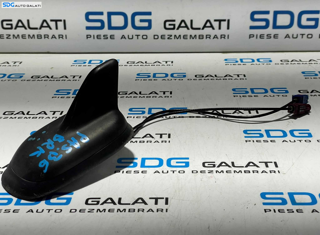Antena Radio GPS Navigatie Volkswagen Touran 1T2 2007 - 2010 Cod 3C0035507A [L3061]