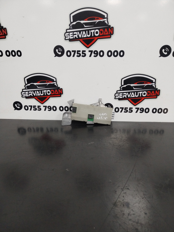 Antena radio Mercedes-Benz E-Class (2002-2008) [W211] 2.2 Motorina 2004, A2118202989