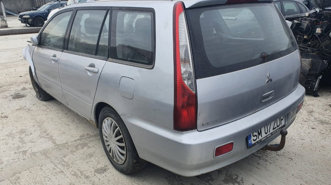 Antena radio Mitsubishi Lancer 2004 Break 1.6 Benzina