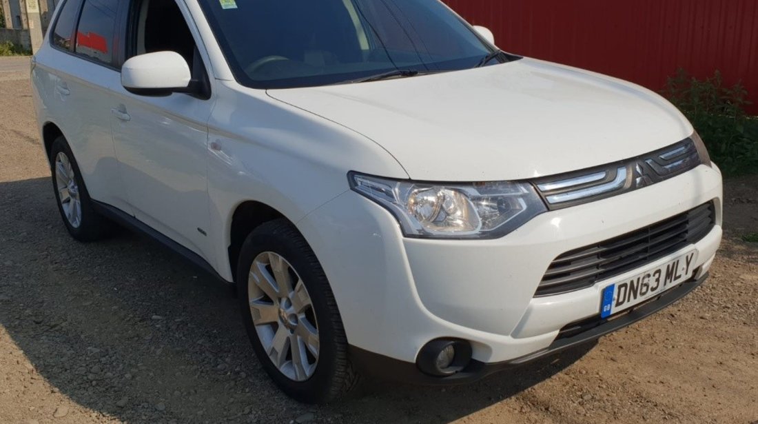 Antena radio Mitsubishi Outlander 2013 3 mk3 4n14 2.2 di-d