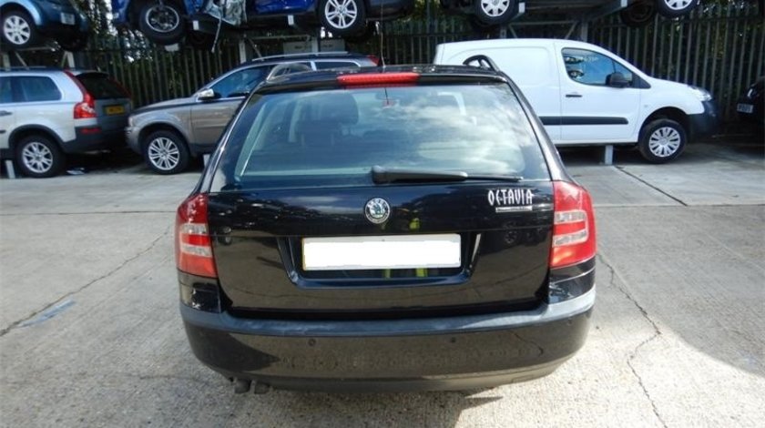 Antena radio Skoda Octavia II 2005 Break 2.0 TDi