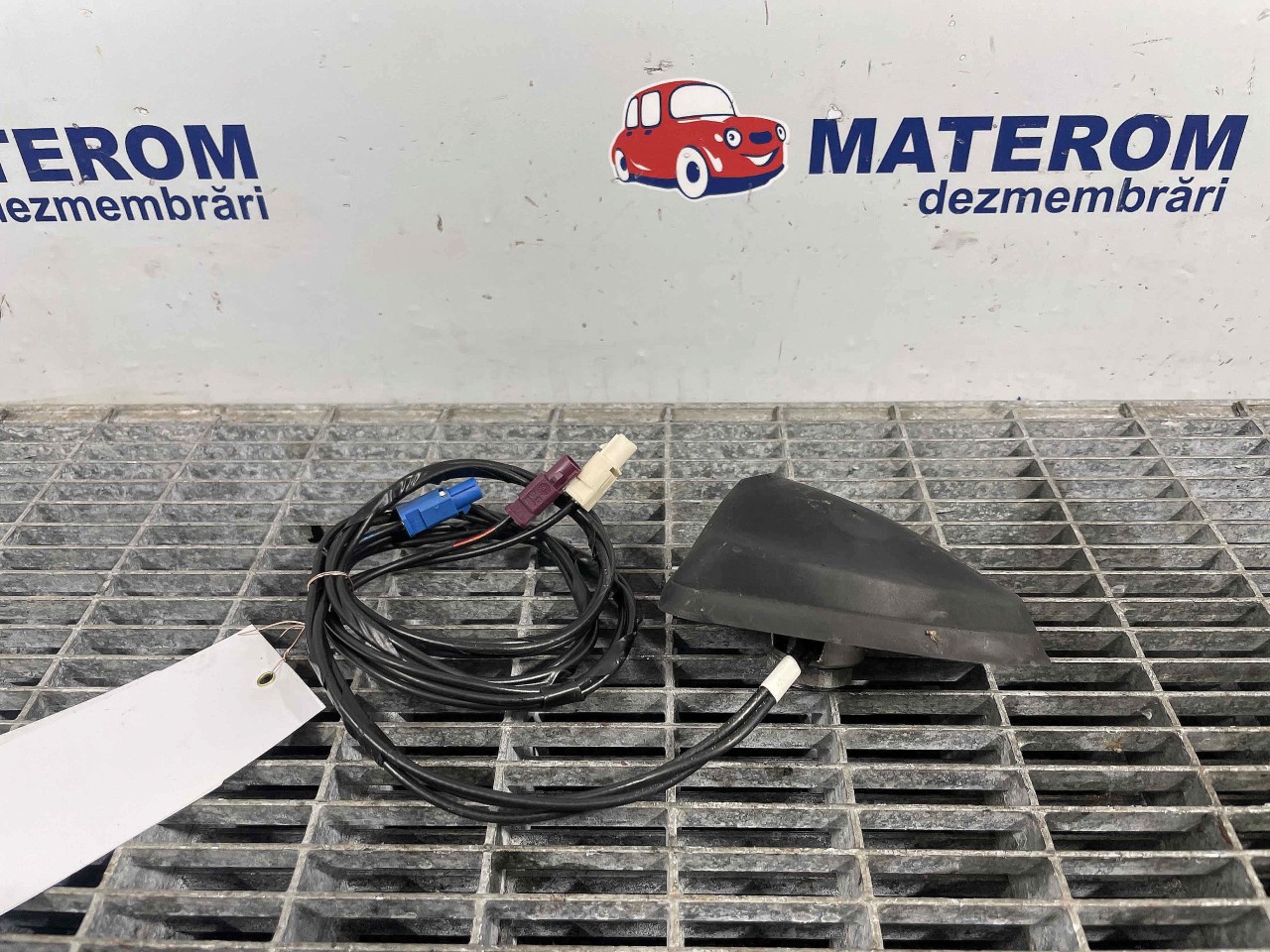 ANTENA RENAULT GRAND SCENIC - - (2013 2015)