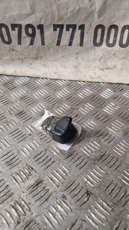 Antena Vw Golf 7 1.6 TDI combi an fab 2019 cod 5Q0035507Q
