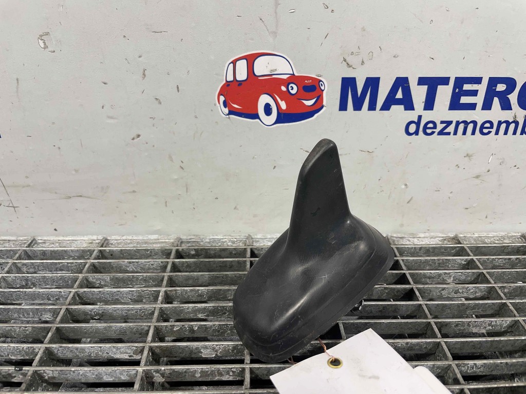 ANTENA VW PASSAT - - (2014 2019)