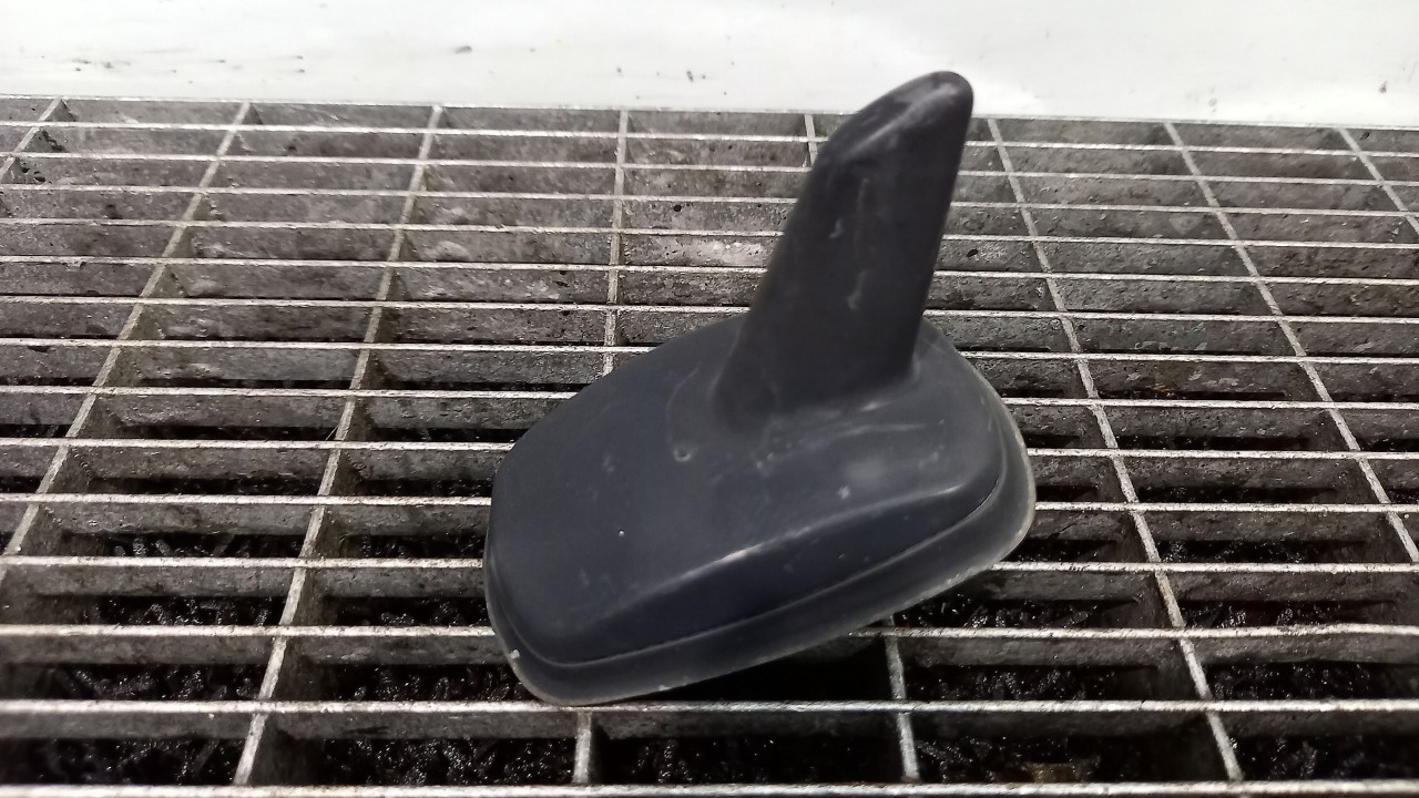 ANTENA VW TOURAN - - (2010 2015)