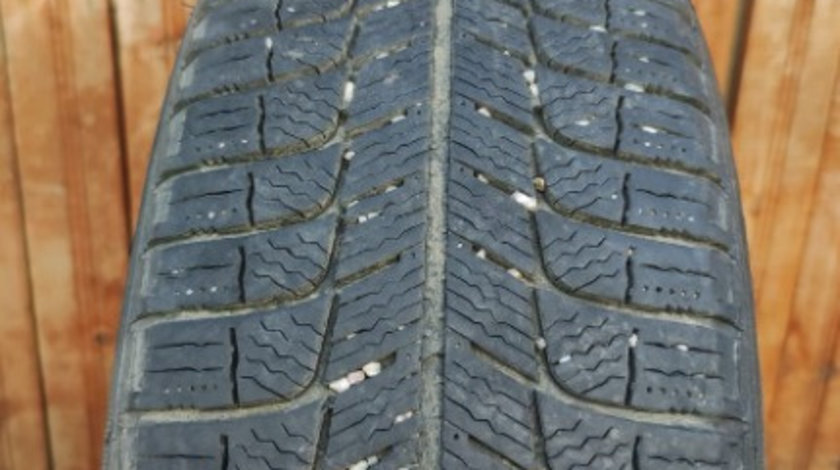 Anvelopa 205 / 60 R16 M+S Michelin