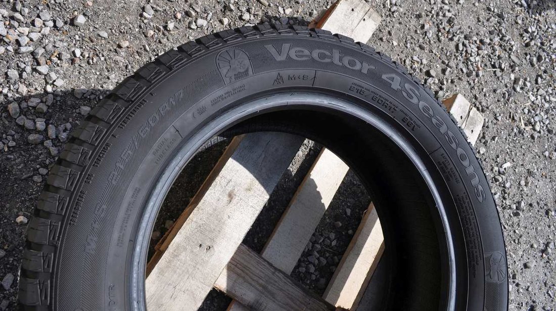 Anvelopa All Season 215/60 R17 GOODYEAR VECTOR 4 SEASONS 96V