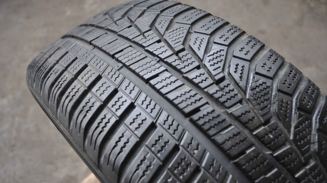 Anvelopa Iarna 205/50 R17 HANKOOK WINTER ICEPT EVO 2 93V