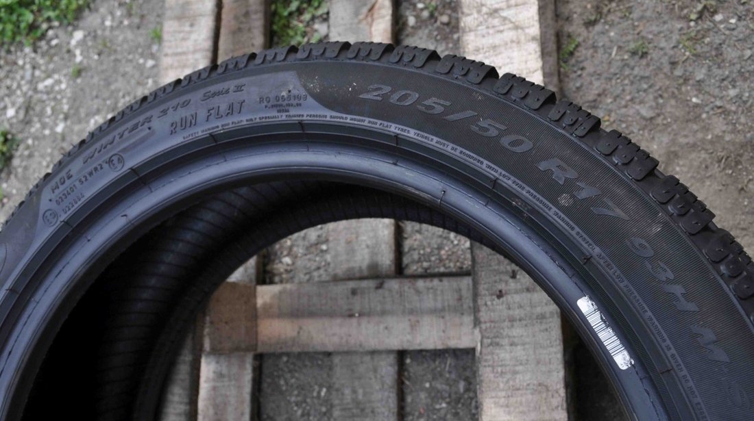 Anvelopa Iarna 205/50 R17 PIRELLI SOTTOZERO Winter 210 Serie II 93H - Runflat