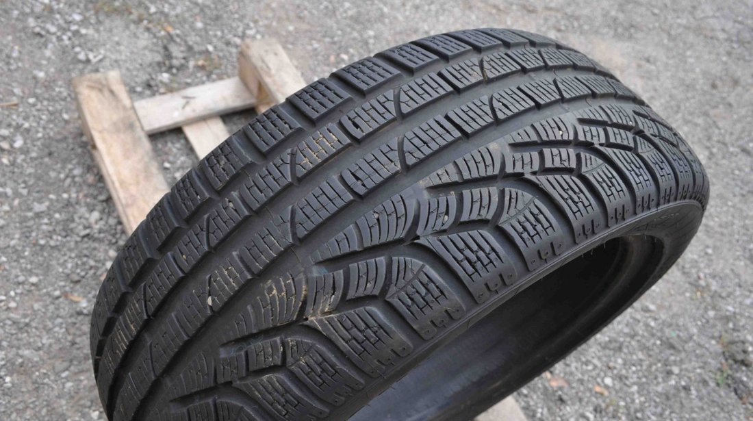 Anvelopa Iarna 215/45 R18 PIRELLI SottoZero Winter 210 Series II 93V - XL