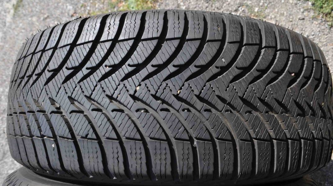 Anvelopa Iarna 215/55 R16 MICHELIN ALPIN A4 93H