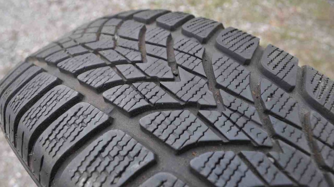 Anvelopa Iarna 215/65 R16 DUNLOP SP WINTER SPORT 4D 98T