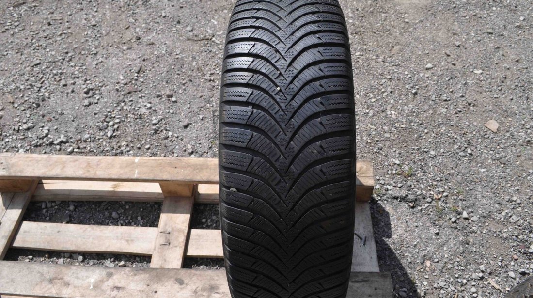 Anvelopa Iarna 215/65 R16 HANKOOK WINTER ICEPT RS2 98H