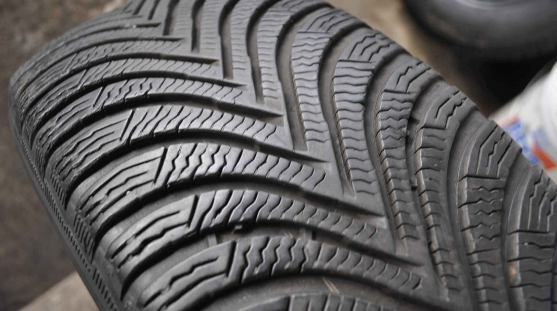 Anvelopa Iarna 215/65 R16 MICHELIN Alpin 5 98H