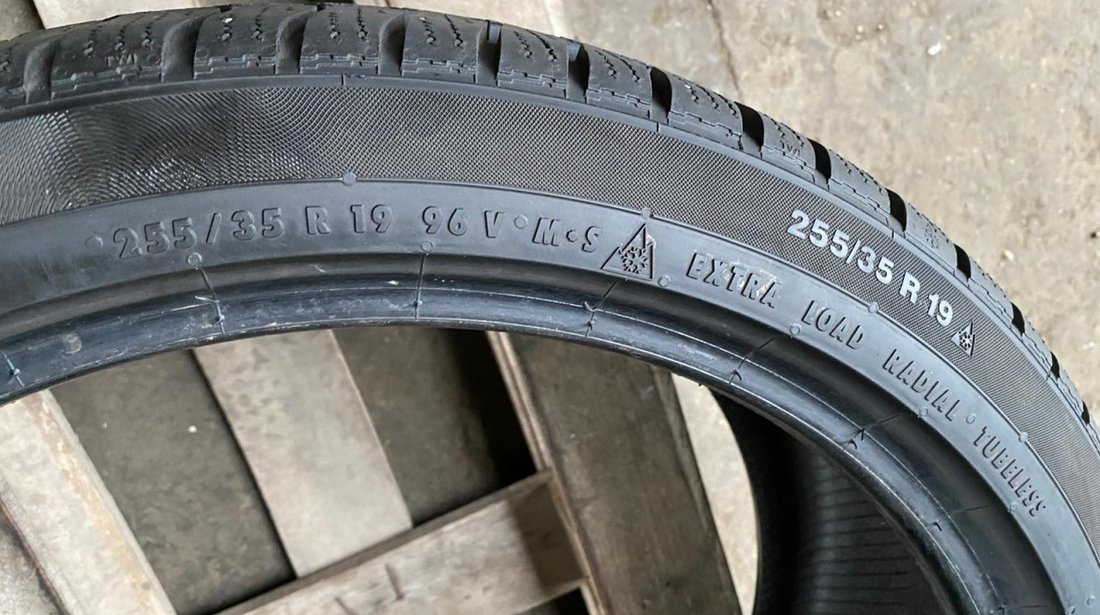 Anvelopa Iarna 255/35 R19 CONTINENTAL ContiWintercontact TS830P 96V