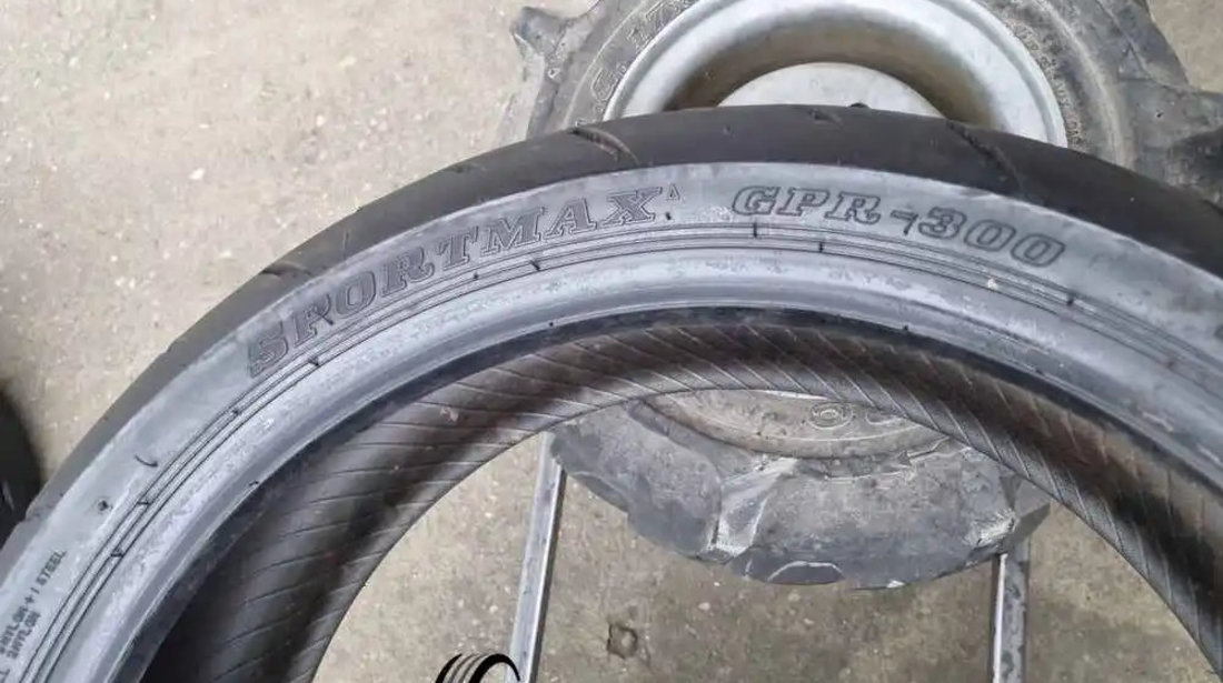 Anvelopa Vara 190/50 ZR17 DUNLOP Sportmax GPR300 73W - N029