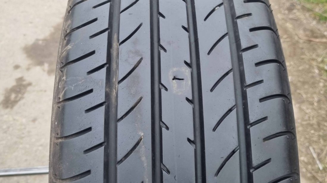 Anvelopa Vara 225/60 R18 YOKOHAMA BluEarth E51 100H