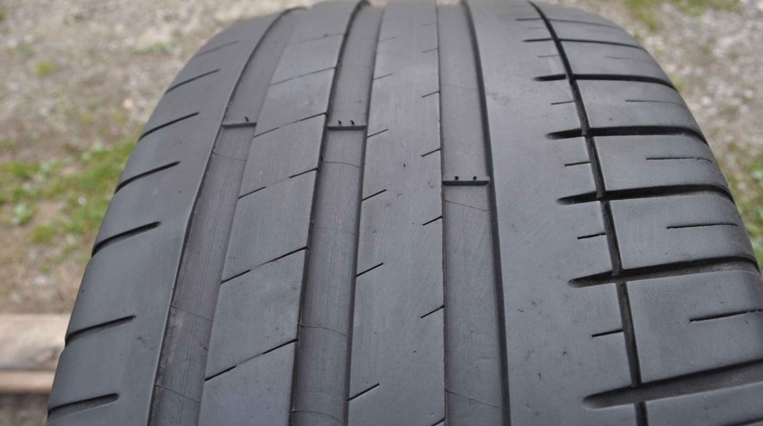 Anvelopa Vara 245/40 R18 MICHELIN PILOT SPORT 3 97Y