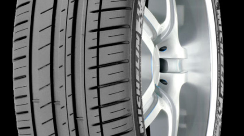 Anvelopa vara MICHELIN PILOT SPORT 3 215/45 R16&#x22; 90V