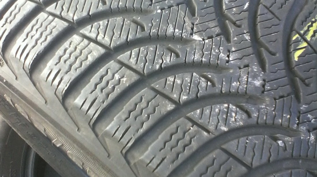 Anvelope de iarna second hand 185/65/15 pt. LOGAN- MICHELIN A4